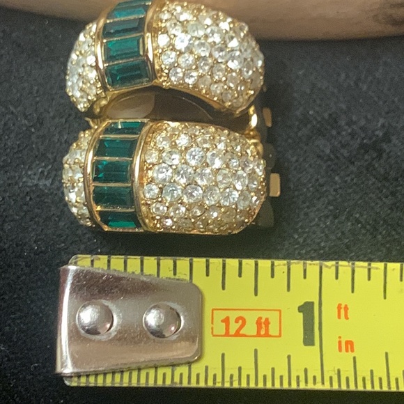 CHRISTIAN DIOR EMERALD AND PAVÉ DIAMOND EARRINGS CLIP ONS VINTAGE 80’s - Picture 10 of 12